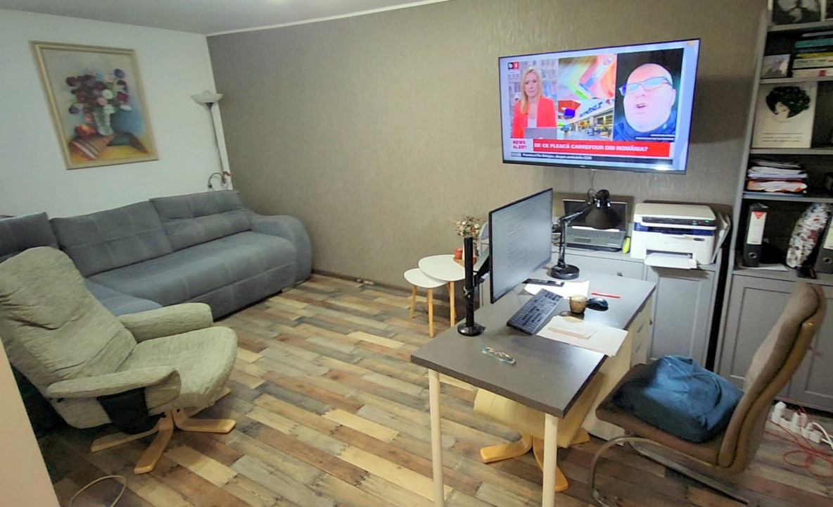 Vila 290mp + 4 spatii comerciale/depozitare, teren 1401 mp, acces DN1