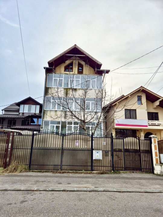 Casă mare cu teren în zona Exercițiu, Pitești – ideal locuință sau inves