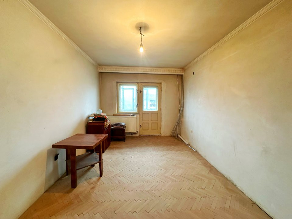 Casă mare cu teren în zona Exercițiu, Pitești – ideal locuință sau inves