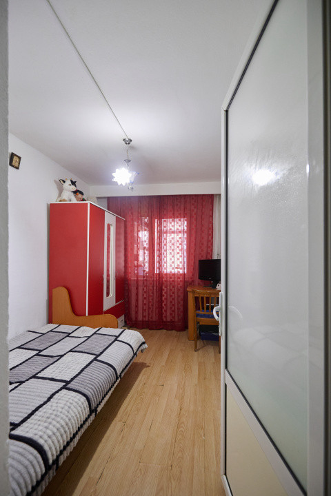 Apartament 3 camere -Trivale