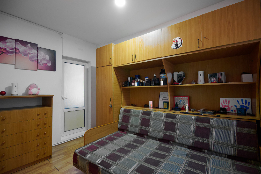 Apartament 3 camere -Trivale