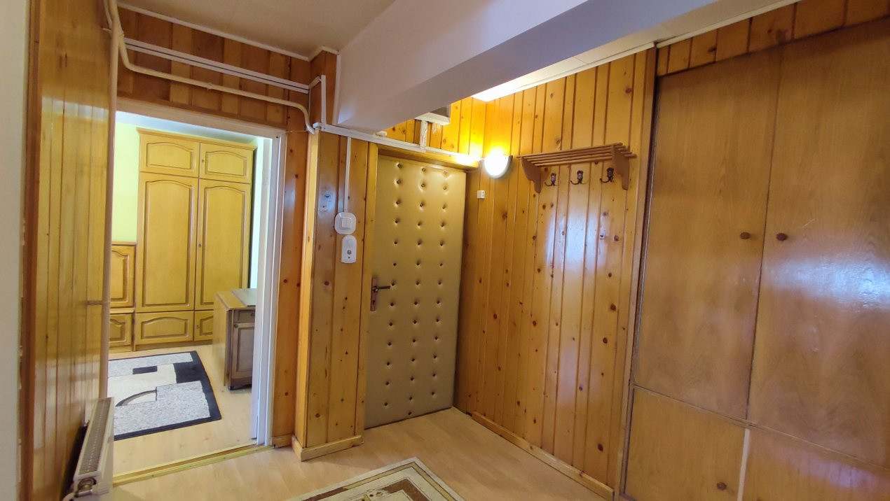 De Inchiriat Apartament 2 camere Republicii Etaj III - Carei-Comision 0% chiriaș