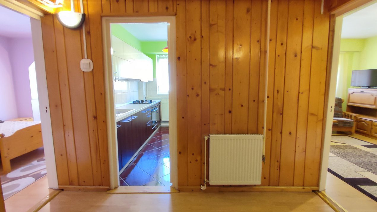 De Inchiriat Apartament 2 camere Republicii Etaj III - Carei-Comision 0% chiriaș