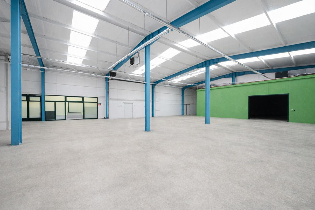 Hala | Spațiu comercial Bradu – vizibilitate ridicată, acces autostrada rapid