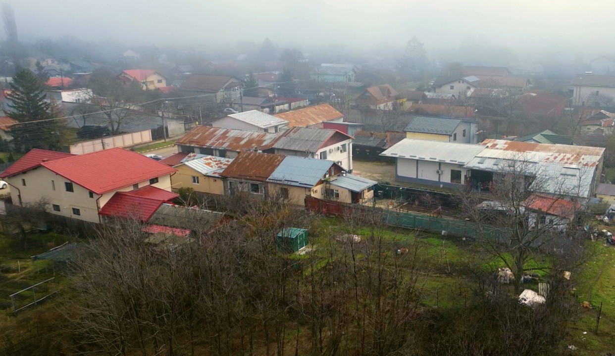 Spațiu Comercial: Vila 290mp + 4 spatii comerciale/depozitare