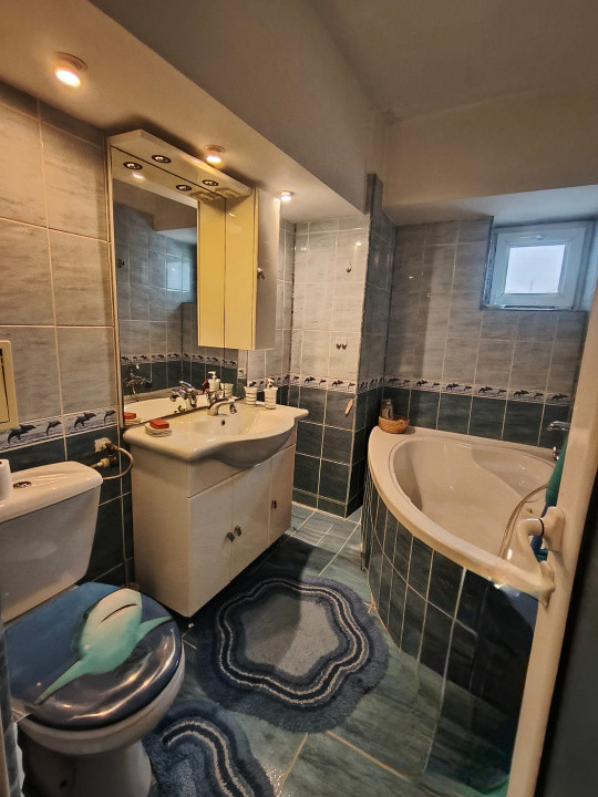 Apartament 2 camere de închiriat – Bd. Republicii, zona Gării, Târgu Jiu