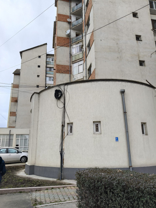 Apartament 2 camere de închiriat – Bd. Republicii, zona Gării, Târgu Jiu