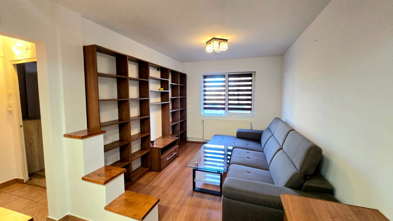 De închiriat apartament 3 camere Micro 16 Parter