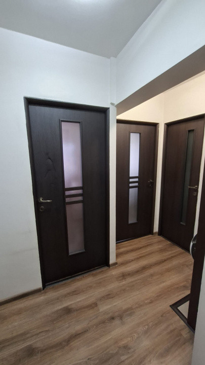 Apartament 4 camere Bascov spatios, et.2, centrala termica