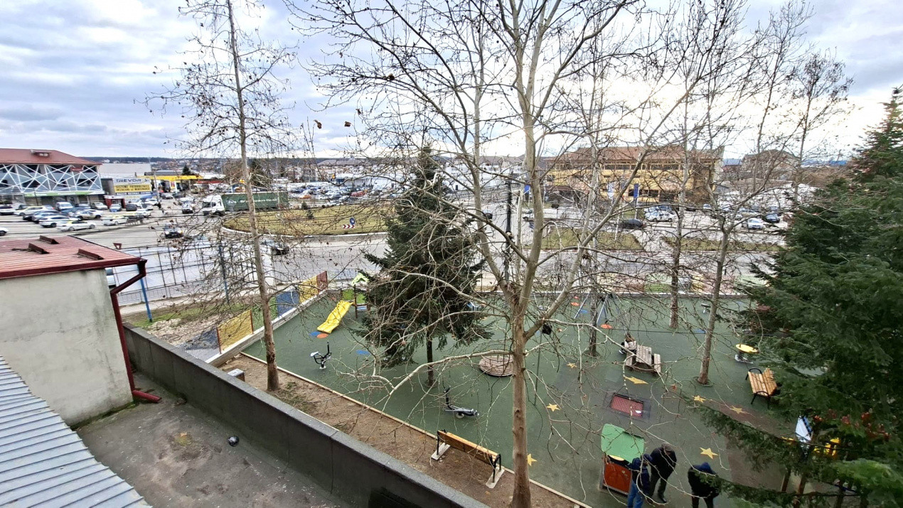 Apartament 4 camere Bascov spatios, et.2, centrala termica