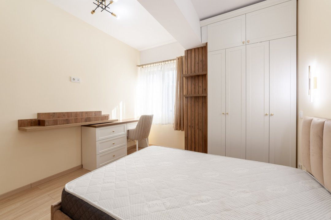 0% Comision De Închiriat Apartament 3 camere Bloc nou Pitesti-zona Nord!