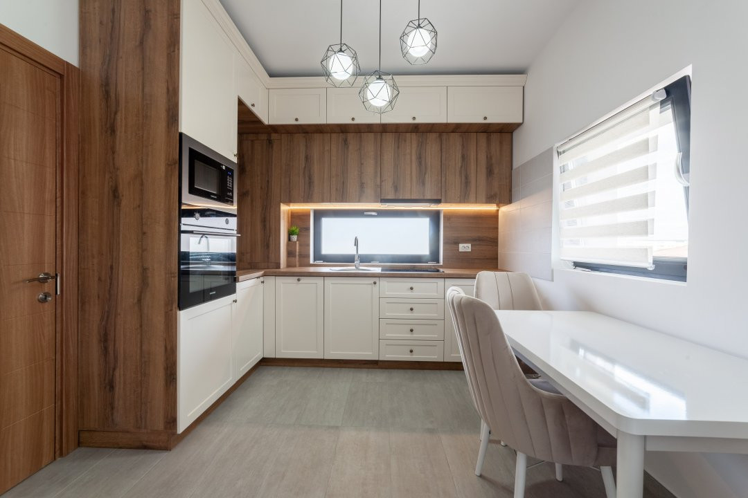 0% Comision De Închiriat Apartament 3 camere Bloc nou Pitesti-zona Nord!