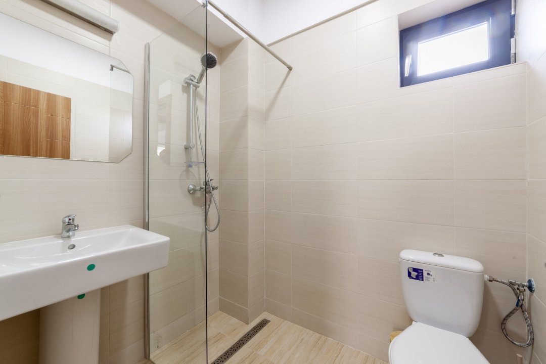 0% Comision De Închiriat Apartament 3 camere Bloc nou Pitesti-zona Nord!