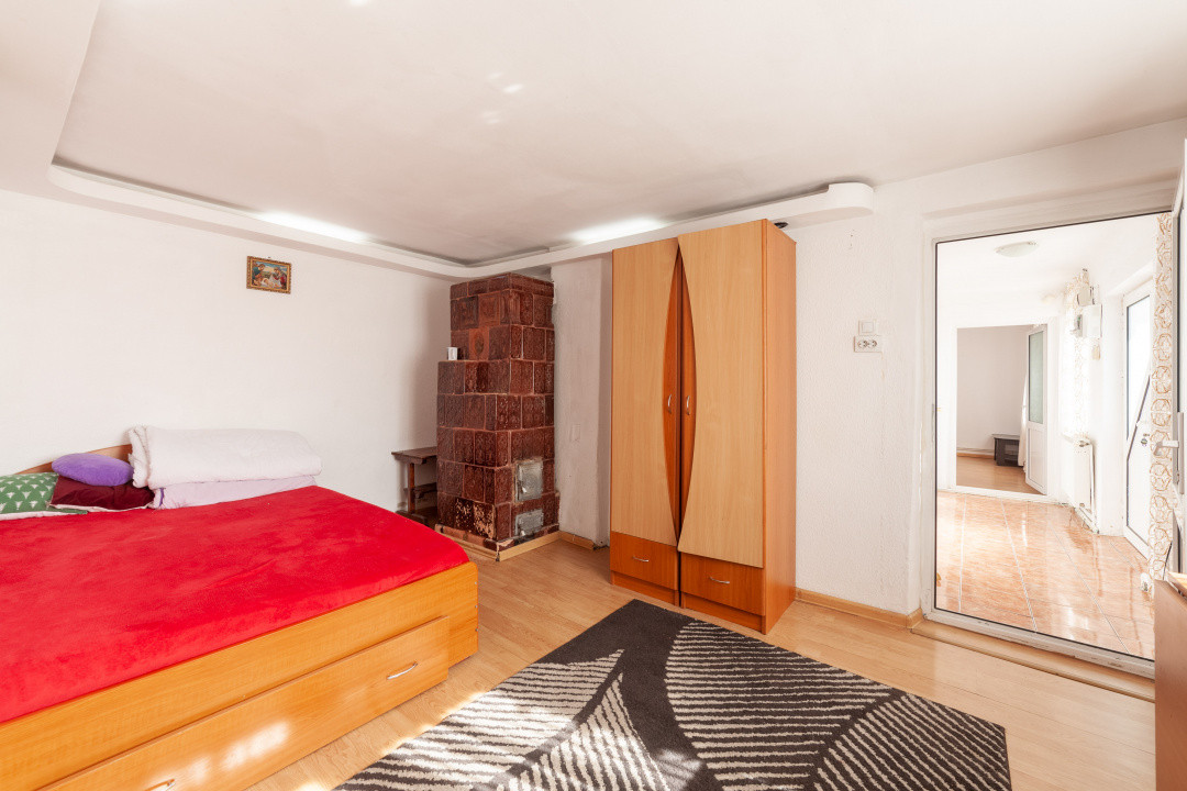 Casa parter + 3.055 mp teren in Costesti