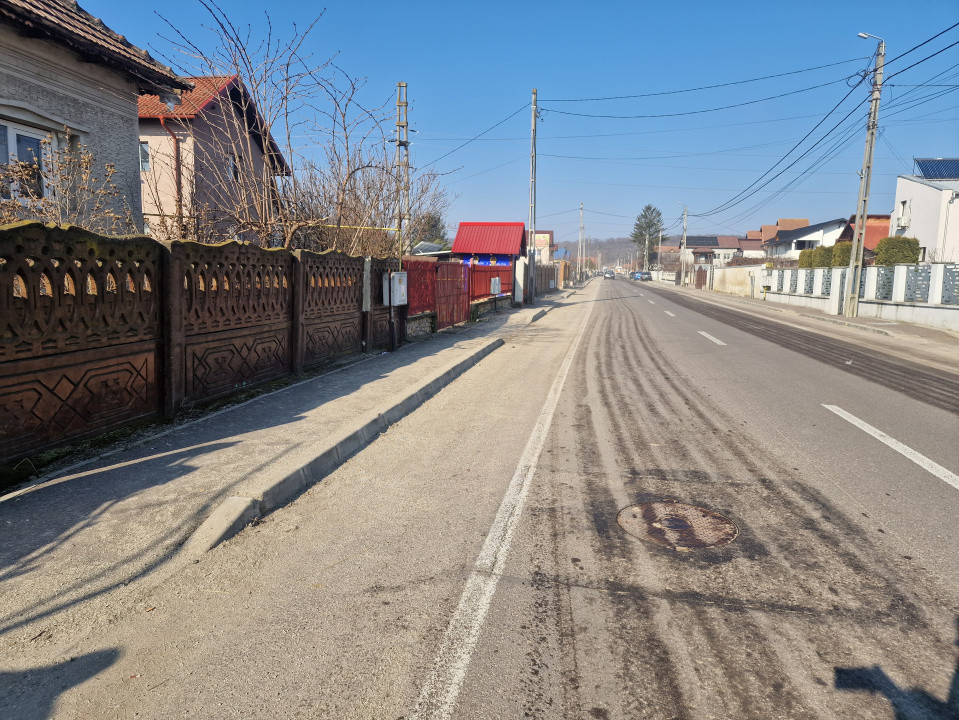 Teren intravilan Argeselu!