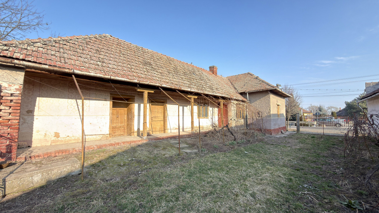 Casă 4 camere, Teren 2.948 mp Tiream SM - Comision 0% cumpărător