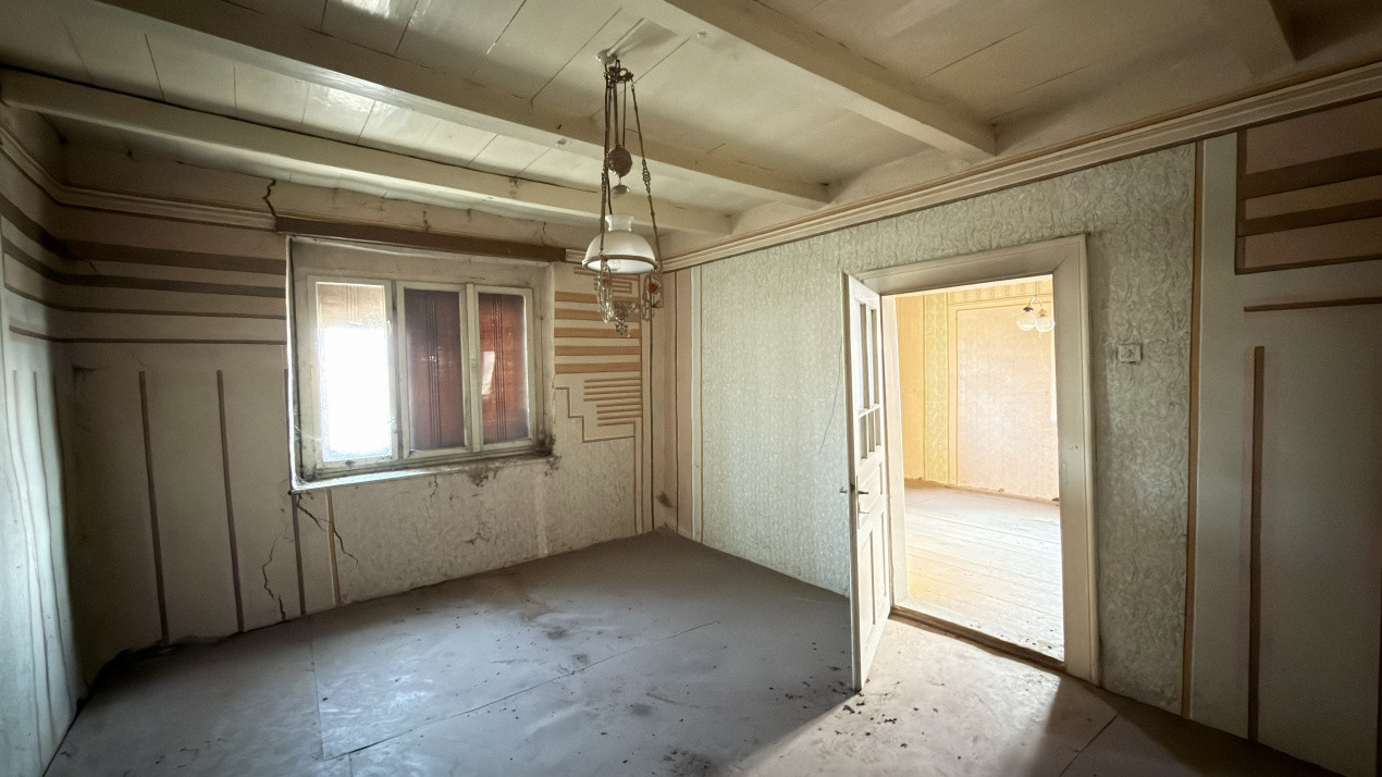 Casă 4 camere, Teren 2.948 mp Tiream SM - Comision 0% cumpărător