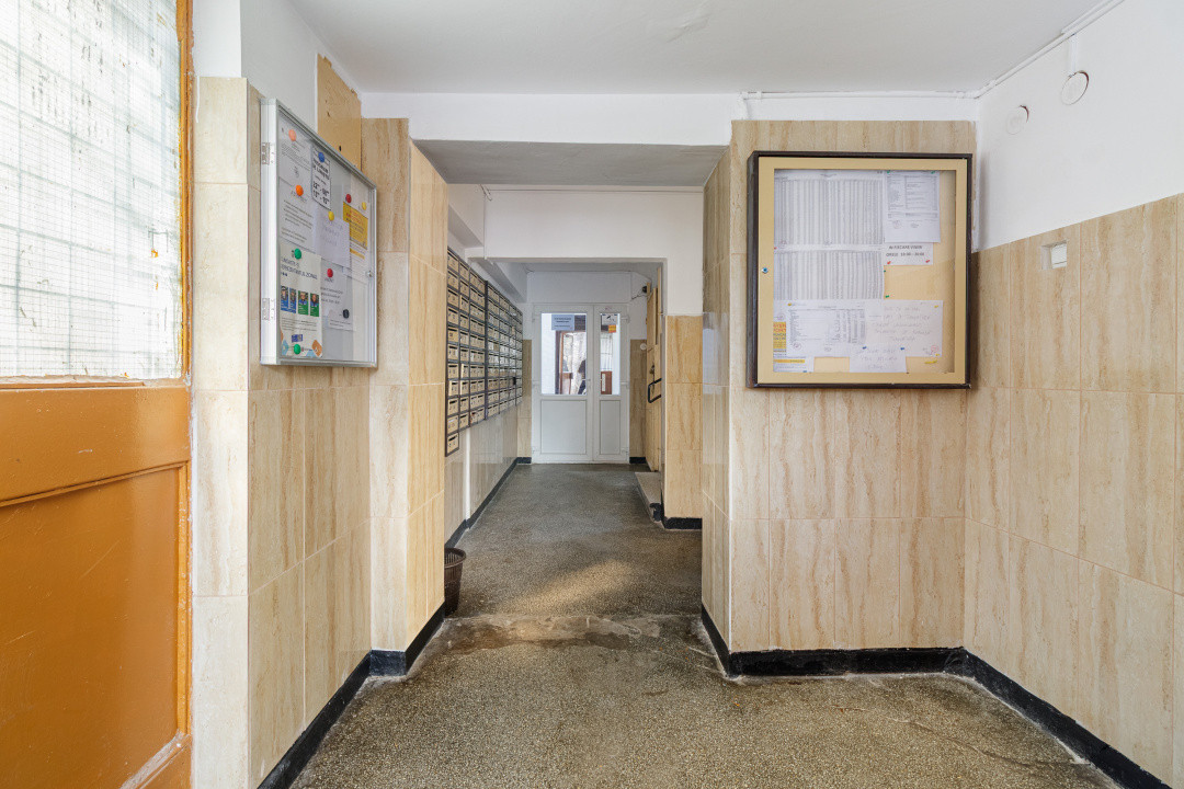 Garsoniera vis-a-vis de Parcul Moghioros