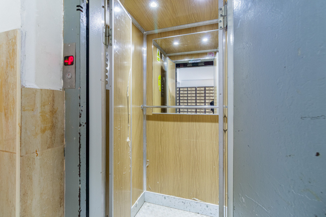 Garsoniera vis-a-vis de Parcul Moghioros