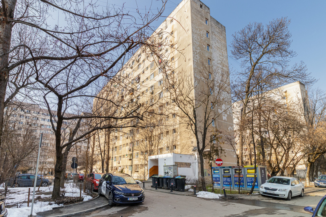 Garsoniera vis-a-vis de Parcul Moghioros