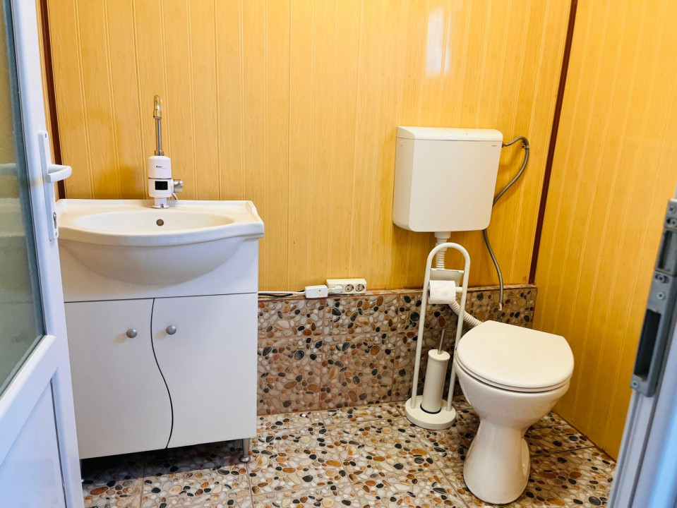 Hala noua 105 mp, pretabila depozit/comert/showroom - zona Selgros