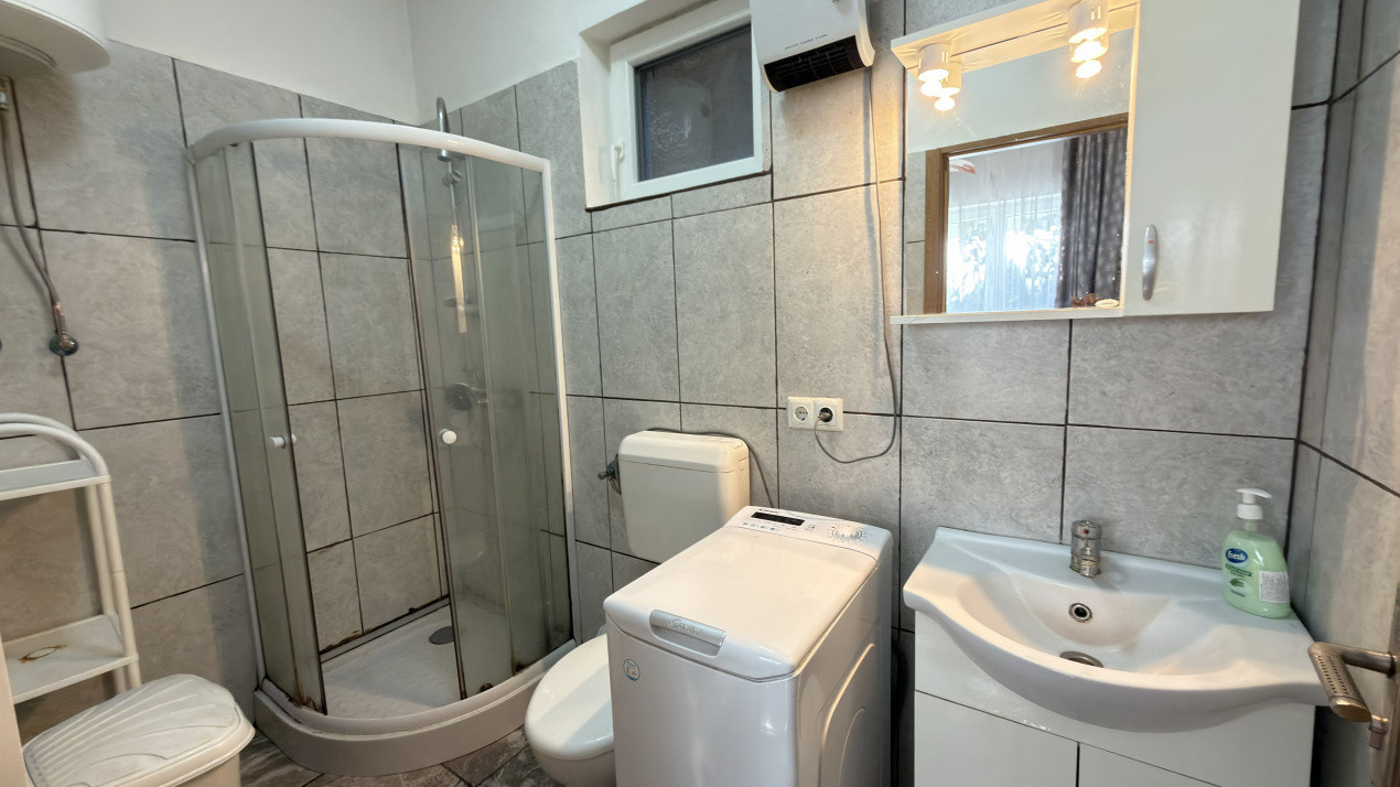 Casă 2 camere P+1 , Teren 191 mp - Str. Șoimului - Carei