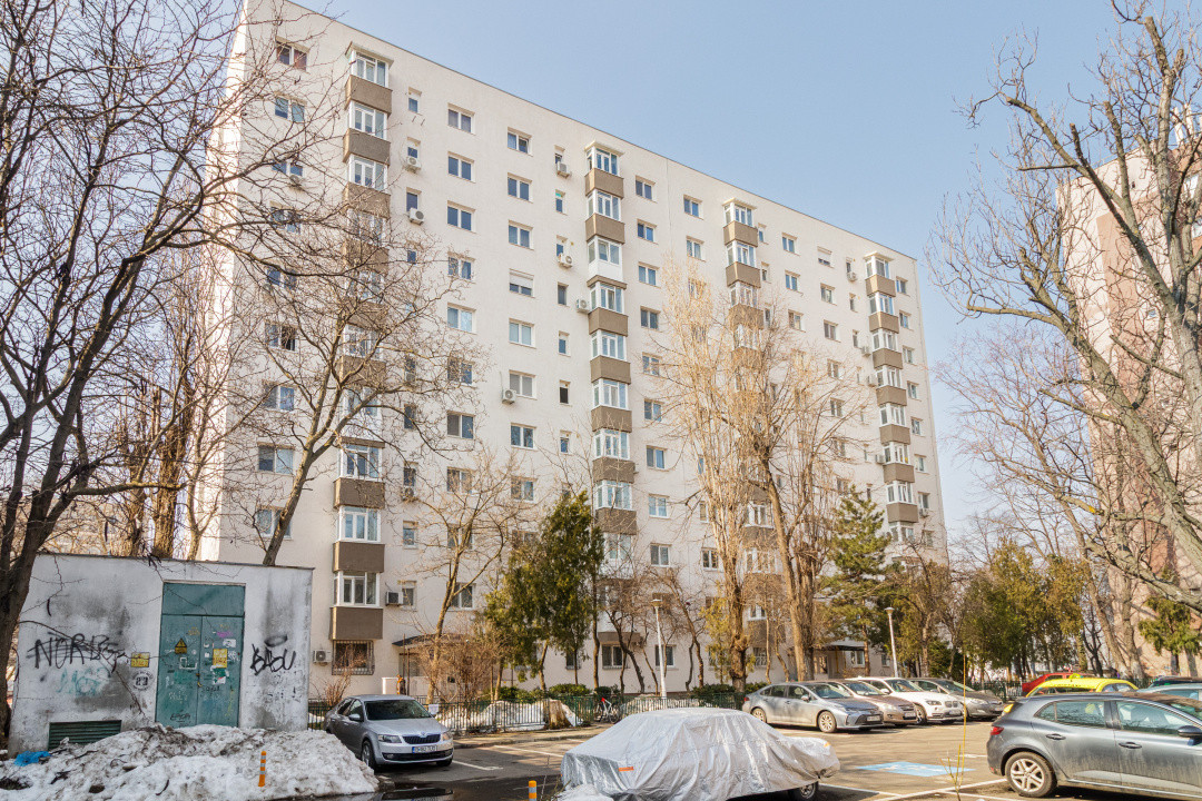 2 camere decomandat Valea Oltului