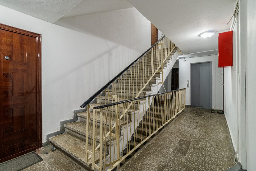 2 camere decomandat Valea Oltului