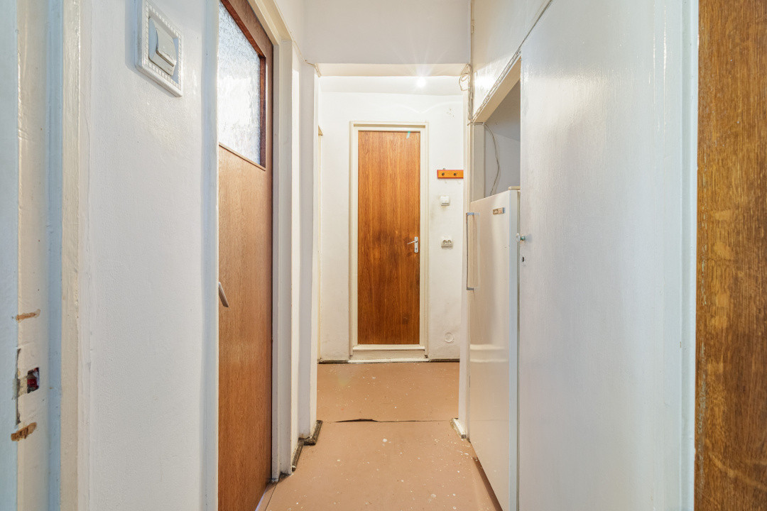 2 camere decomandat Valea Oltului