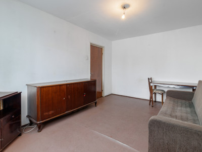 2 camere decomandat Valea Oltului