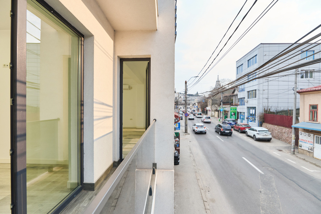 CLADIRE noua DE INCHIRIAT - P+2E+M (TERASA) - Str.Dumbravei, stradal