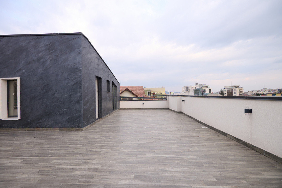 CLADIRE noua DE INCHIRIAT - P+2E+M (TERASA) - Str.Dumbravei, stradal