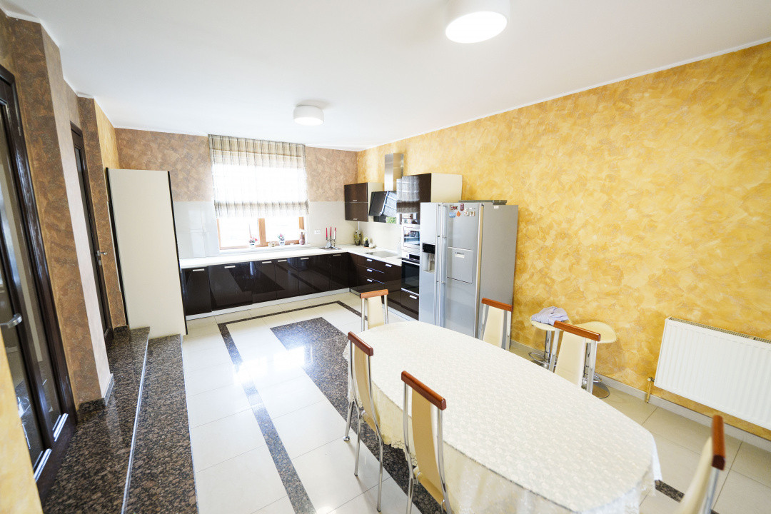 Vila eleganta S+P+M, piscina acoperita, teren 875 mp – zona Ford/Cassia Park