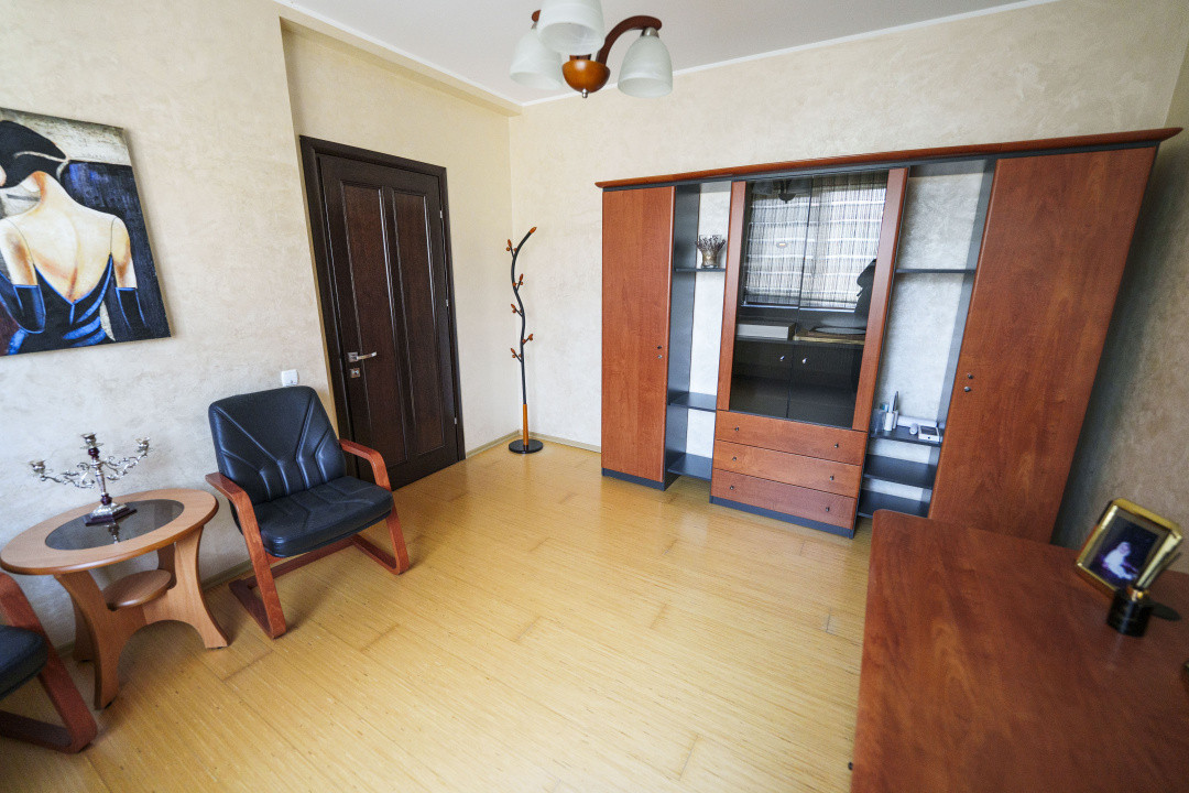 Vila eleganta S+P+M, piscina acoperita, teren 875 mp – zona Ford/Cassia Park