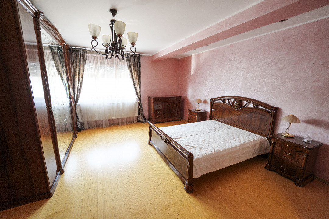 Vila eleganta S+P+M, piscina acoperita, teren 875 mp – zona Ford/Cassia Park