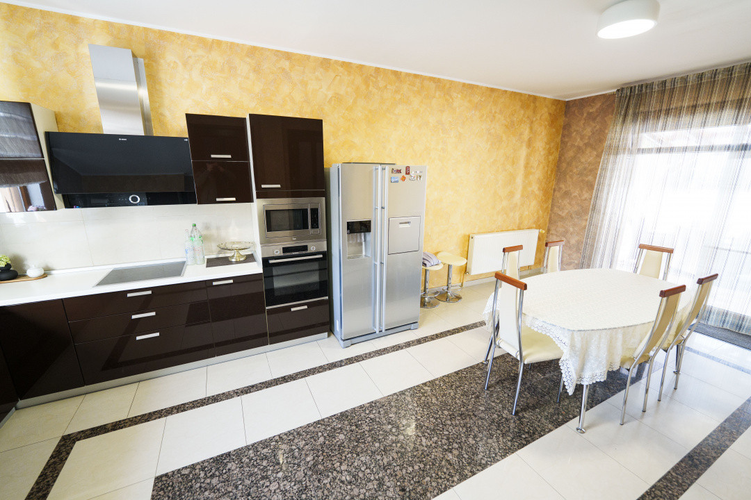 Vila eleganta S+P+M, piscina acoperita, teren 875 mp – zona Ford/Cassia Park