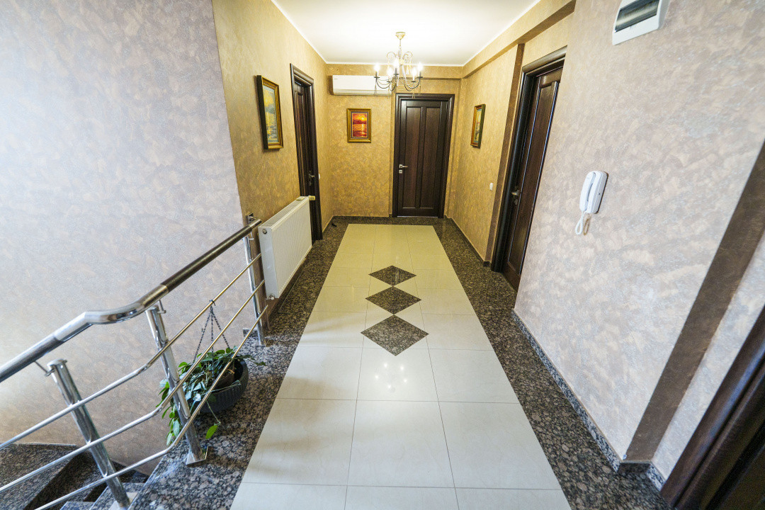 Vila eleganta S+P+M, piscina acoperita, teren 875 mp – zona Ford/Cassia Park