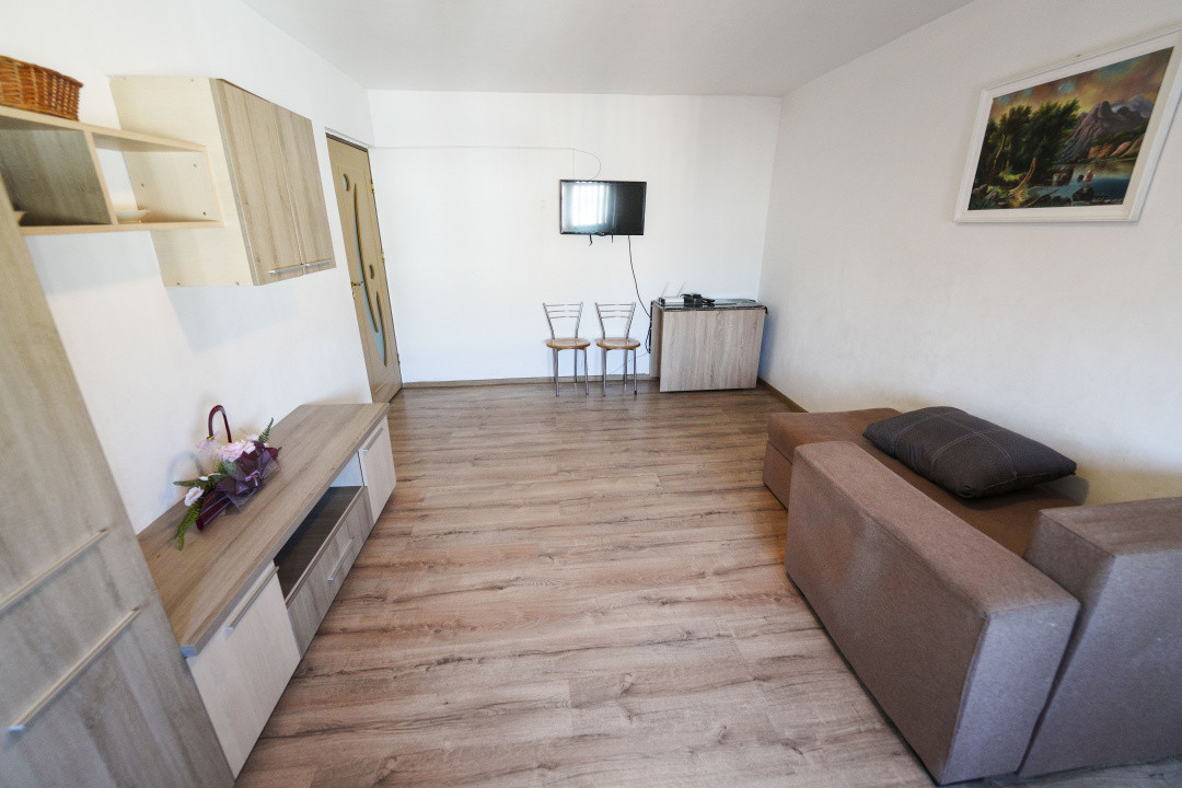 Apartament primitor 2 camere, ideal locuinta sau investitie, Rovine-langa Penny