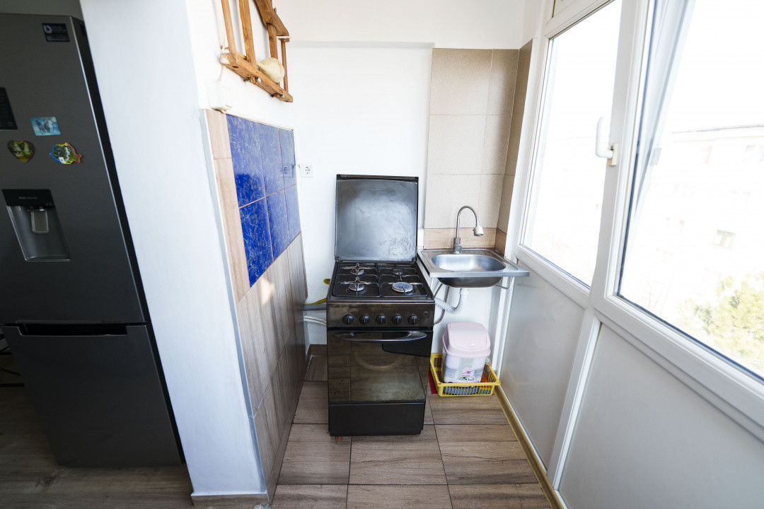 Apartament primitor 2 camere, ideal locuinta sau investitie, Rovine-langa Penny