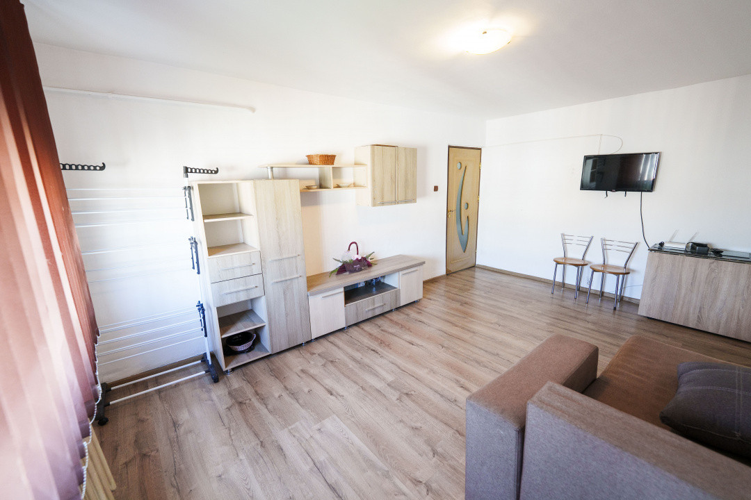 Apartament primitor 2 camere, ideal locuinta sau investitie, Rovine-langa Penny