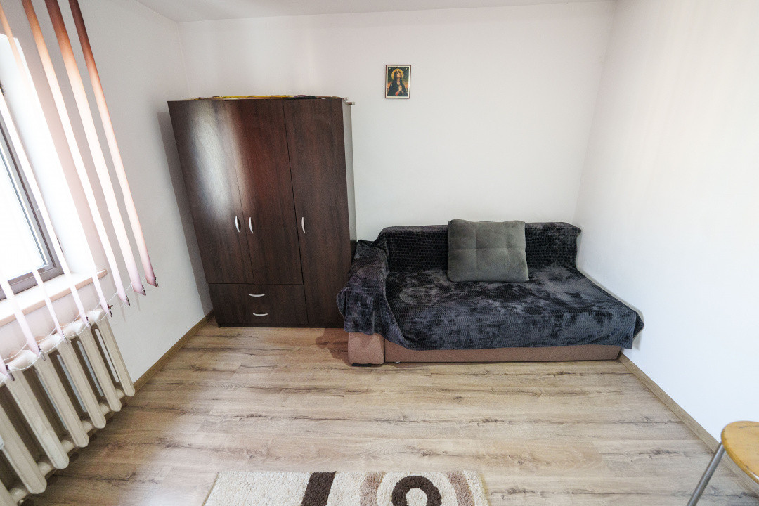 Apartament primitor 2 camere, ideal locuinta sau investitie, Rovine-langa Penny