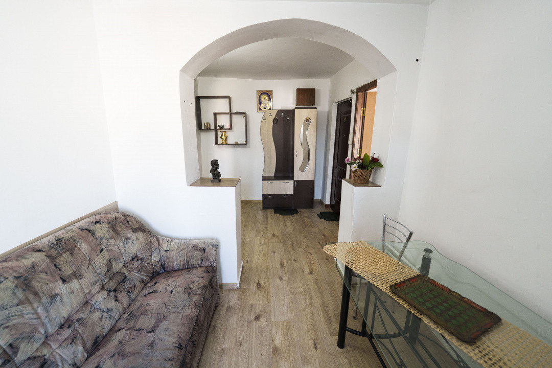 Apartament primitor 2 camere, ideal locuinta sau investitie, Rovine-langa Penny