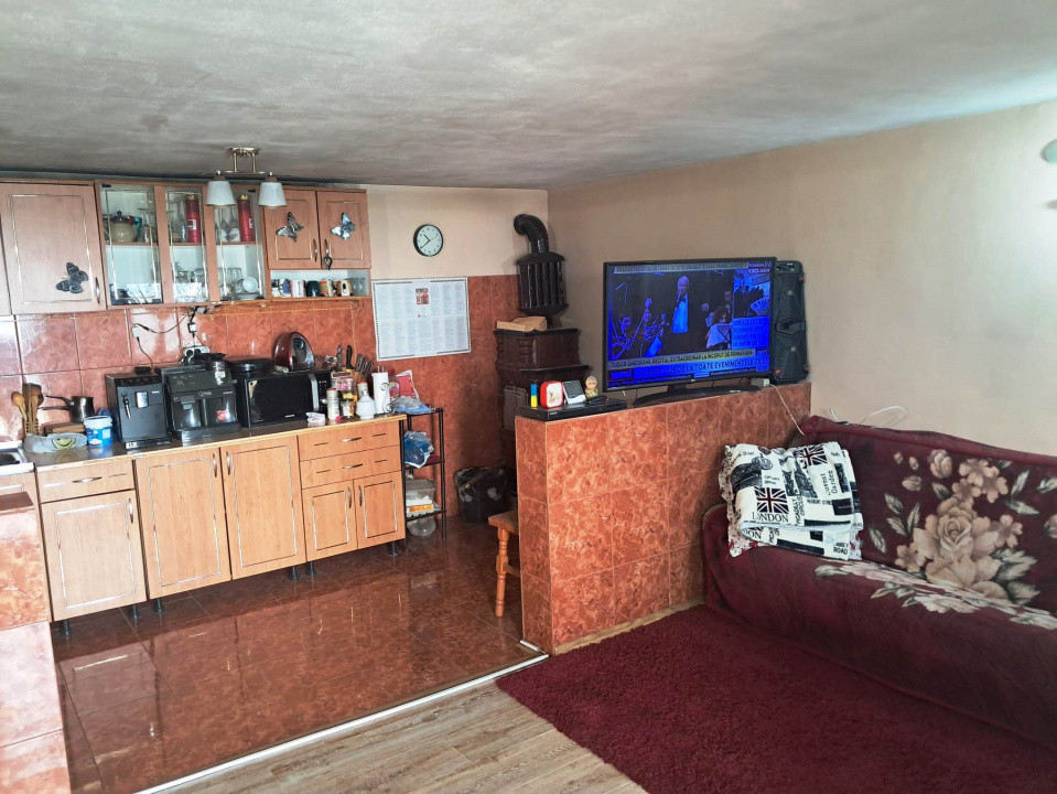 Casă și teren Polovragi