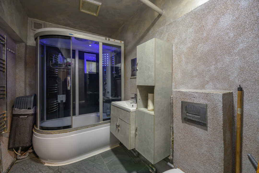 Apartament 3 camere -Trivale