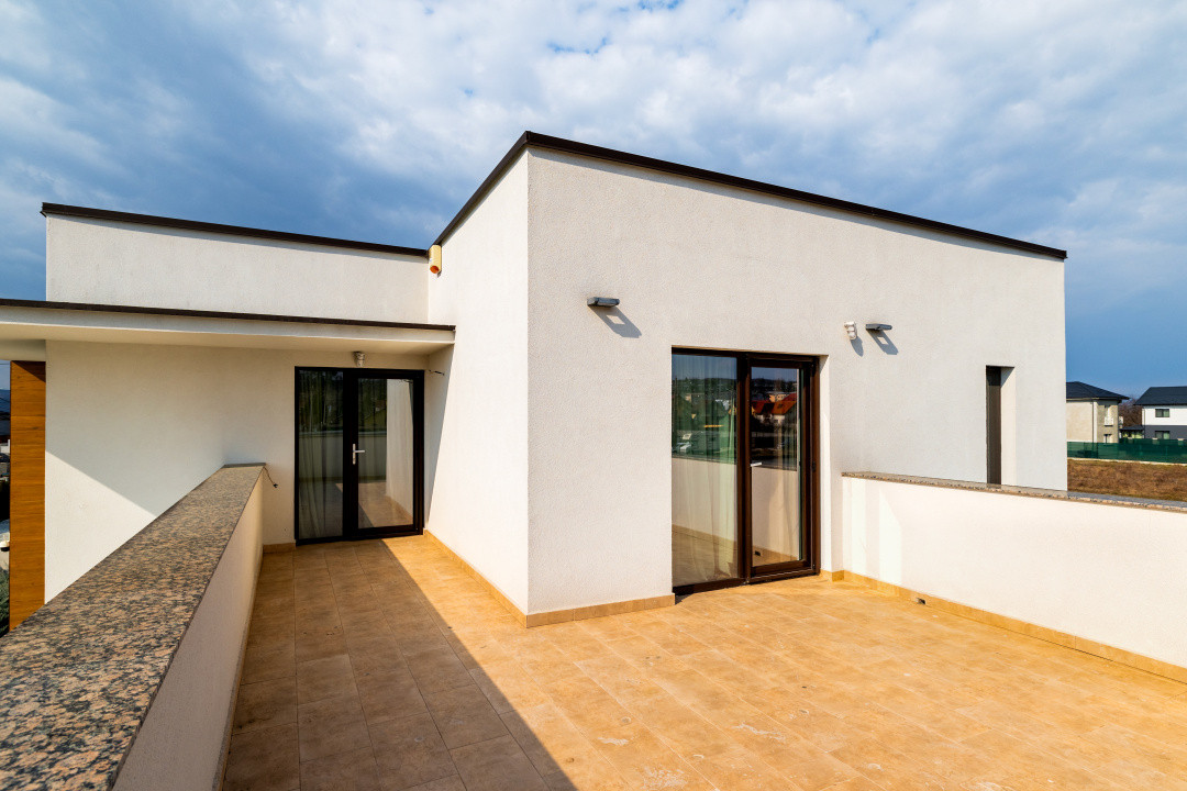 Vila moderna Mioveni | teren 1231 mp | terase, foisor si garaj