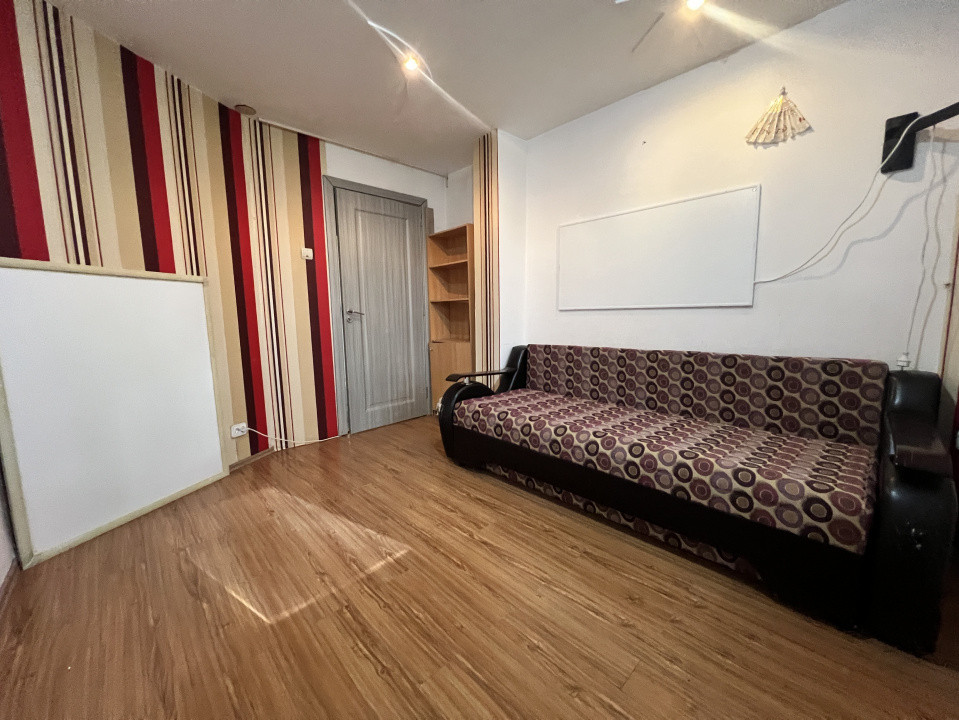 Apartament 3 camere parter zona Exercitiu-Pitesti 0% Comision