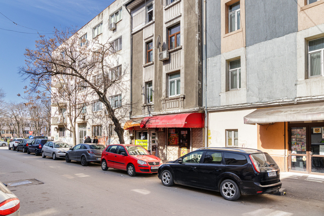 Spațiu comercial cu chiriaș, Eroii Revolutiei