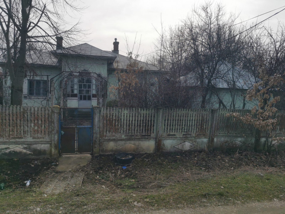 Casa batraneasca Zanoaga - 2002 mp teren 