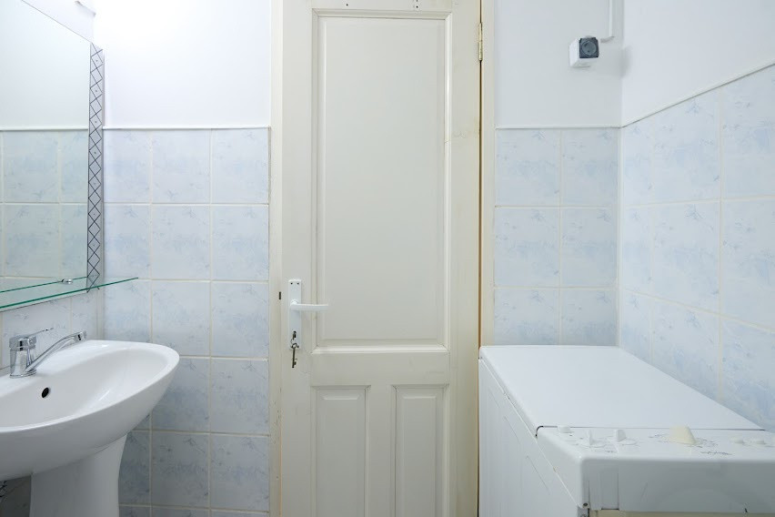 Garsoniera cocheta Prundu, zona linistita! Zero comision!