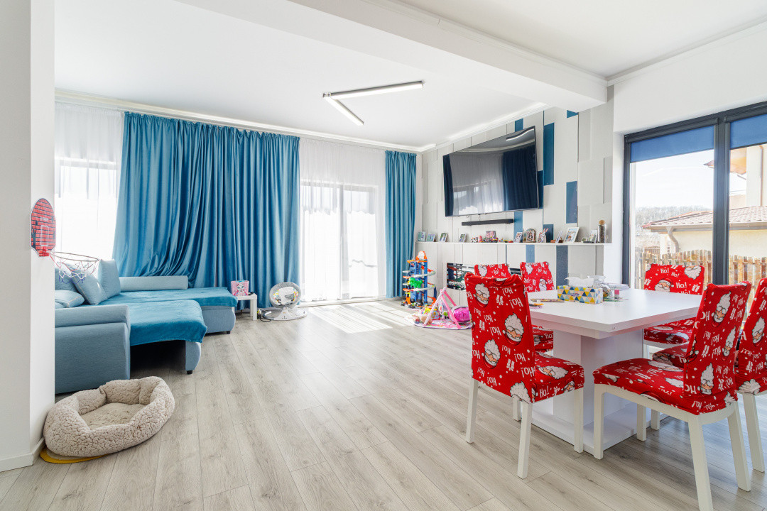 Casa Corbeanca P+1 cu 3 dormitoare si curte generoasa, terasa si loc de parcare